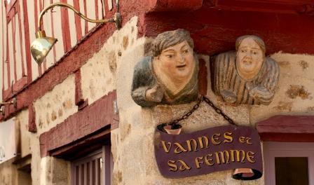 BESICHTIGEN SIE VANNES UND SEINE INKONTROLLEN hotel Vannes Kyriad